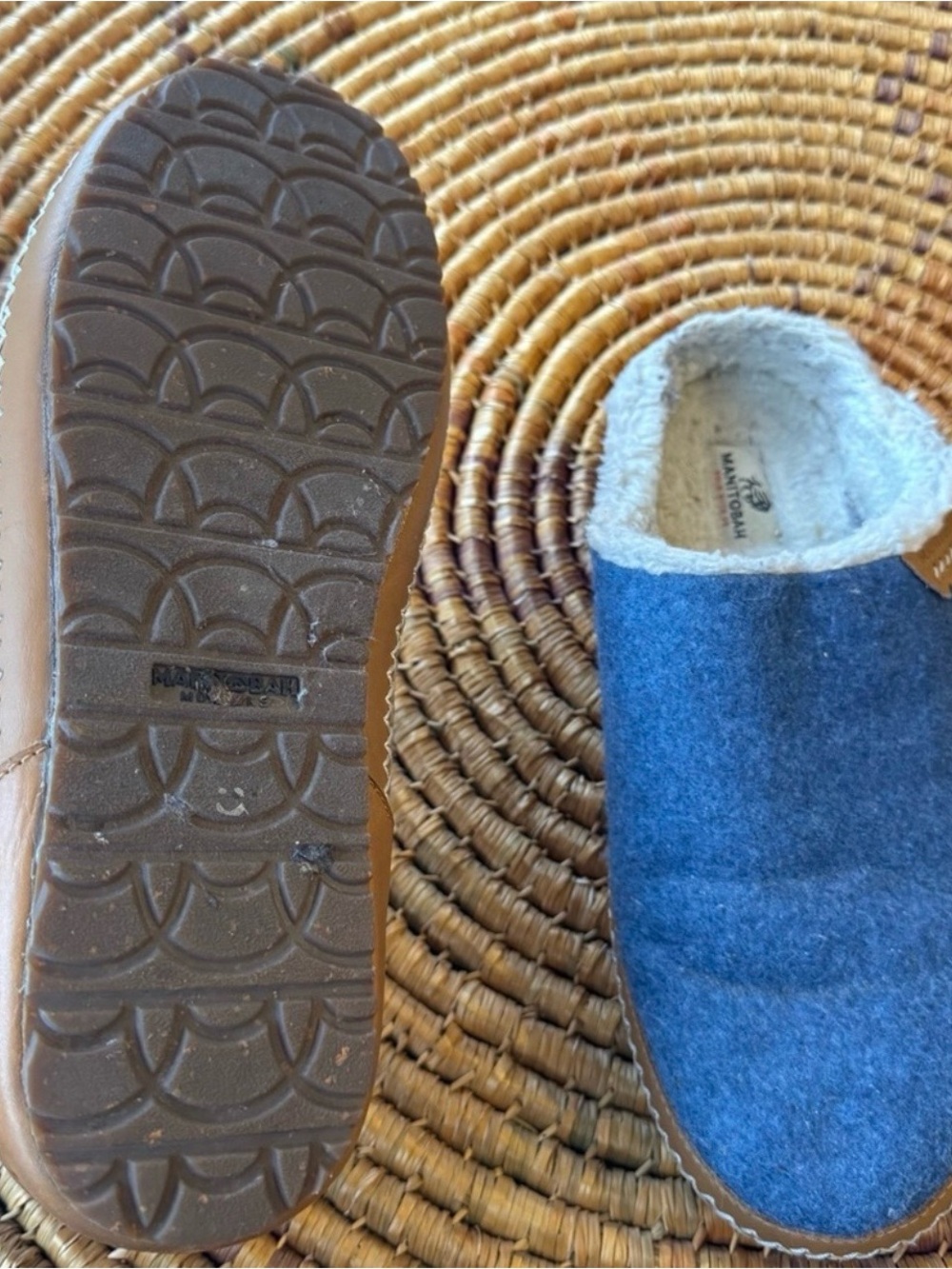 Manitobah | Women’s Denim Blue Slippers with Cozy Faux Shearling Lining - Picture 4 of 5